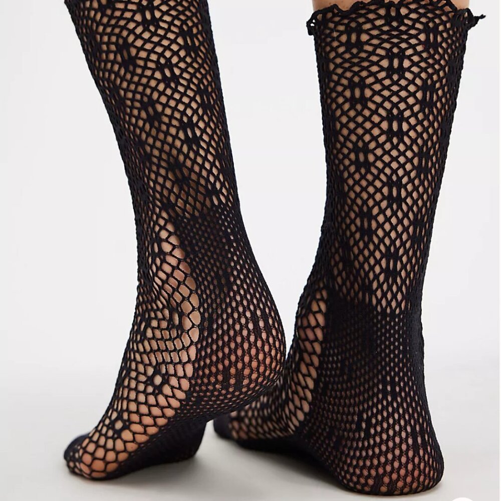 🎁 NWT 🎁 Free People Poppy Crochet Sock - Black and Burgundy Available